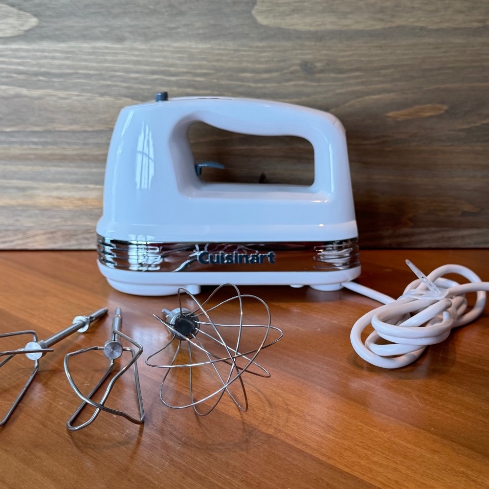 Cuisinart 7-Speed Hand Mixer HM-70 - Picture 11 of 11